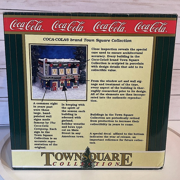COCA COLA - Village Bus Station - Town Square Collection - Picture 12 of 12